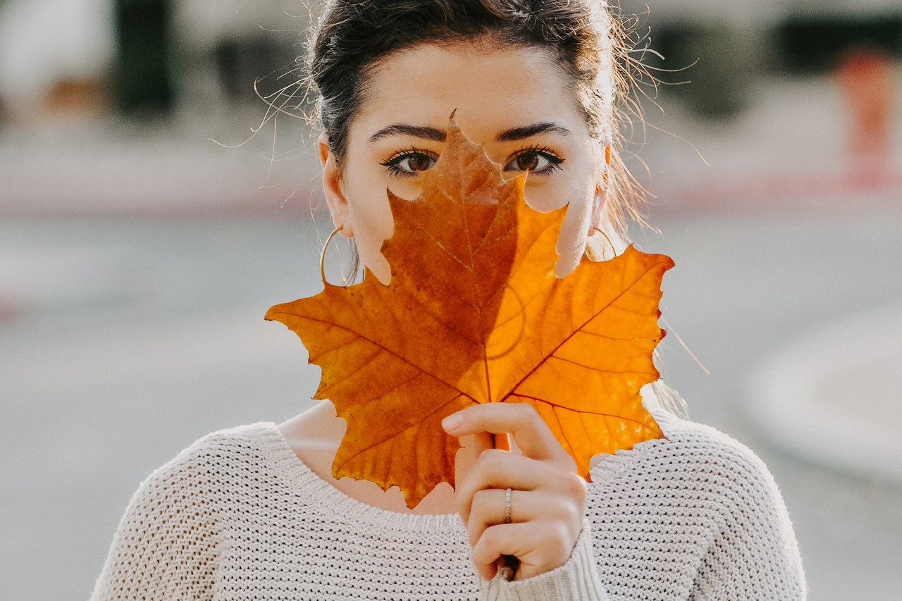 Consejos para proteger la piel durante el otoño